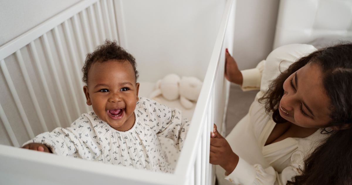 How-to-Get-Your-Newborn-to-Sleep-in-a-Bassinet.