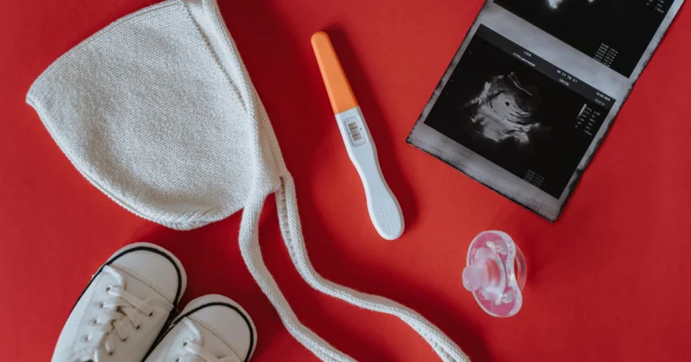 Image of maternity and breastfeeding equipment suggesting a newborn